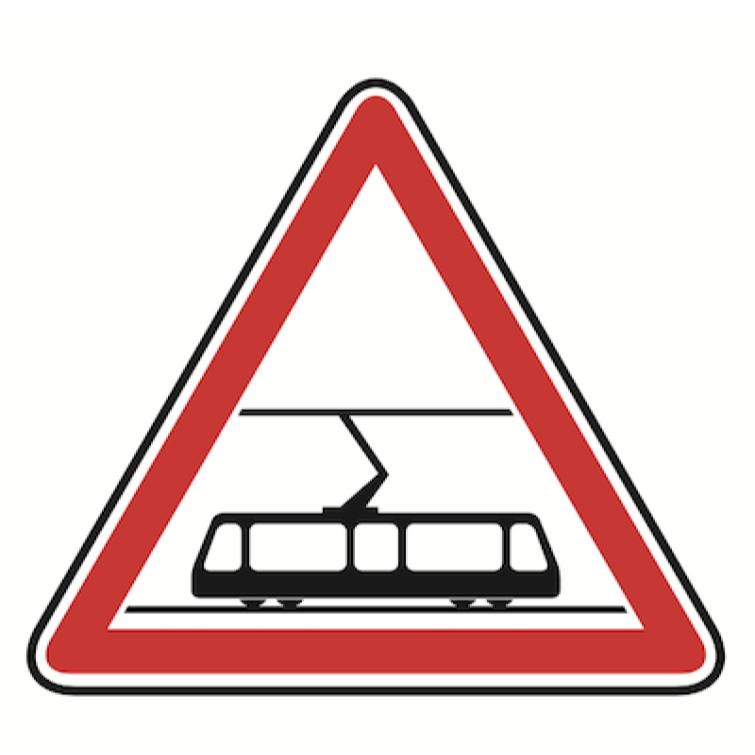 A9 "Traversée de voies de tramway"